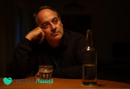 Мужчина с алкоголем